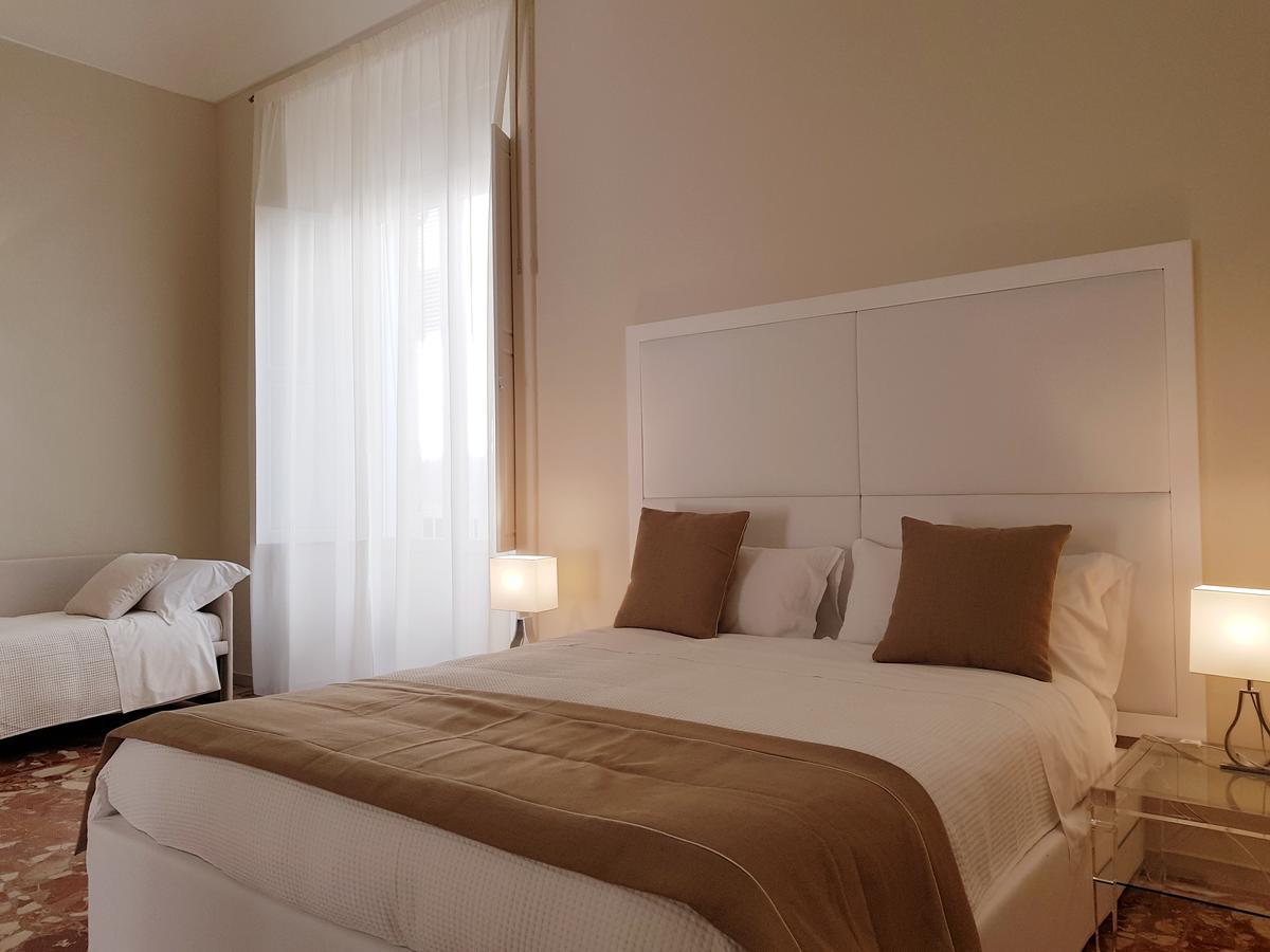 B&B Via Cavour 32 Syracuse ภายนอก รูปภาพ